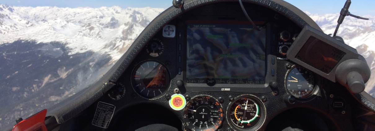 Im Cockpit über den Alpen